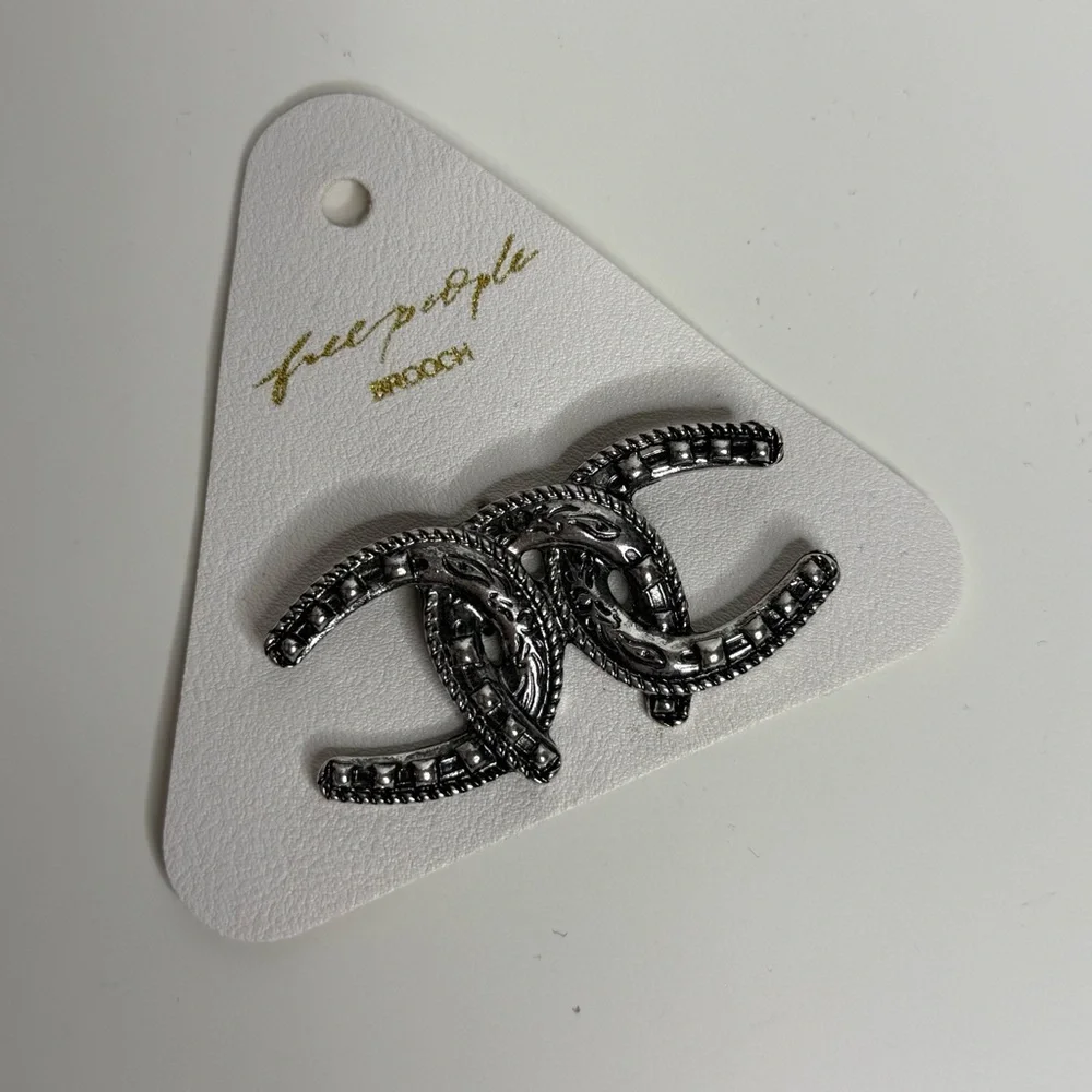 Free People Rodeo Time Silver Brooch Pin NWT - Picture 3 of 4